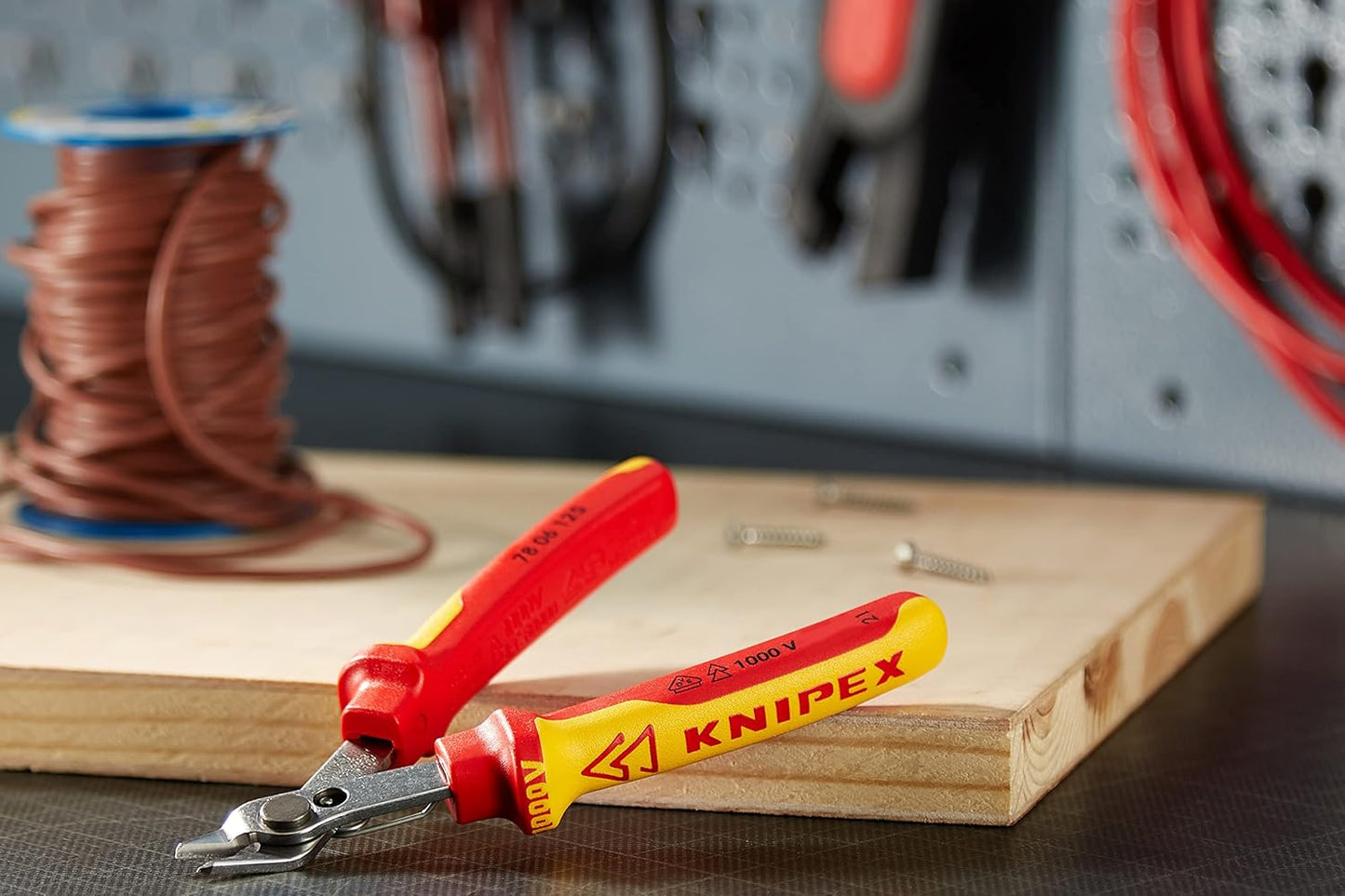 Knipex 78 06 125 SB Electronic Super Knips VDE Insulated with Multi-Component Grips, 125 mm Length