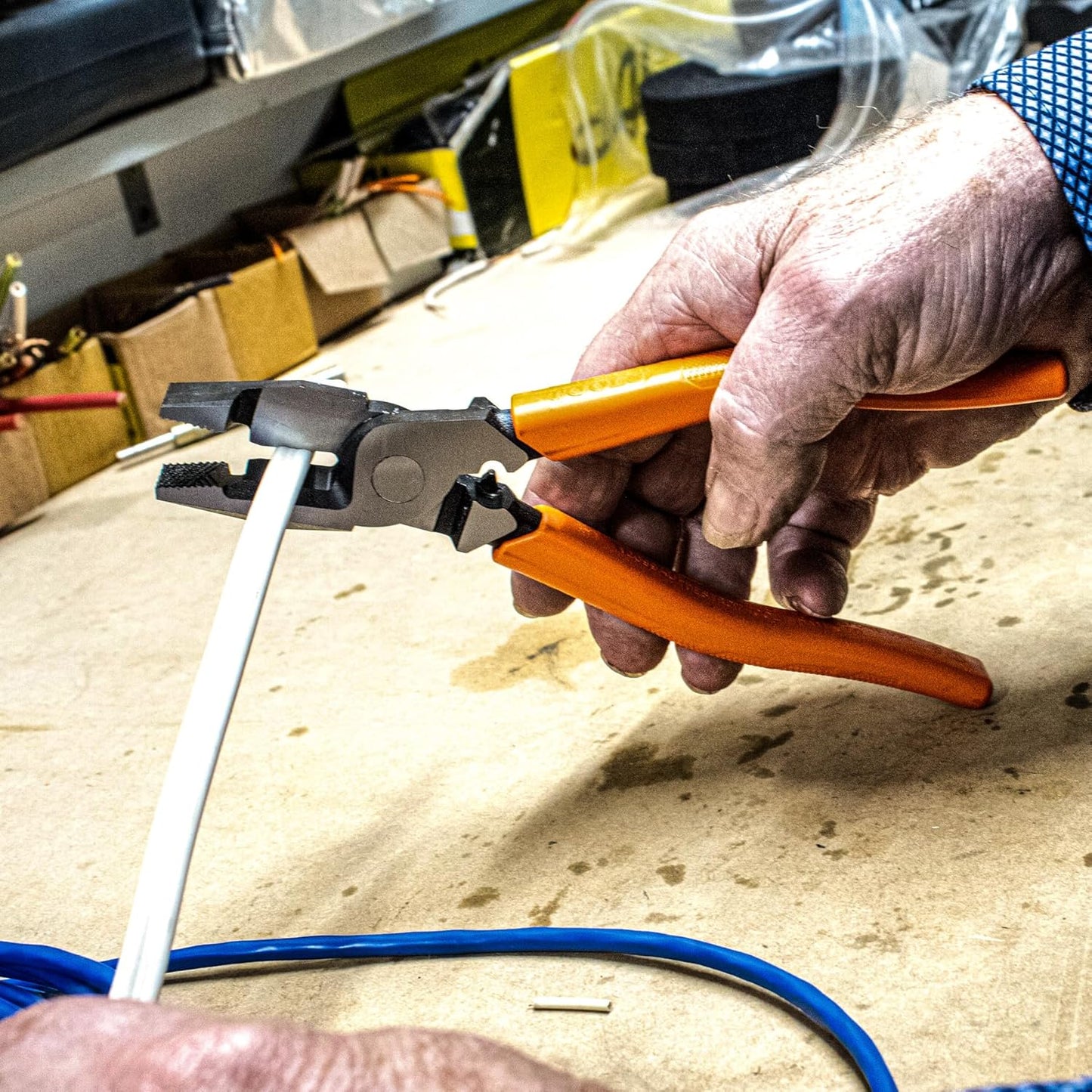 Klein Tools A-12098AEINSBP Insulated Lineman Plier & Cutting Nipper Combo Pack, 1000V Rated, IEC & ASTM Certified, Comfort Grip with Thumbguard, For Cutting ACSR, Screws, Nails and Hardened Wires